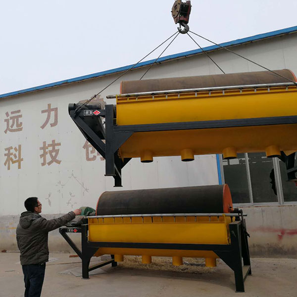 关于午夜免费在线观看