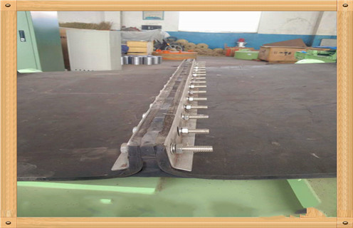 午夜精品久久久久久皮带经常被扎破