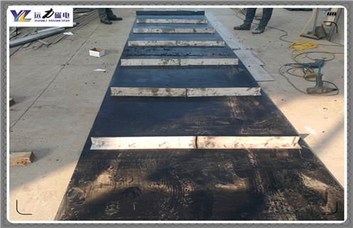 午夜精品久久久久久皮带，午夜精品久久久久久皮带如何更换图解调整方法_午夜精品久久久久久皮带如何更换图解跑偏原因及如何调_刮板价格