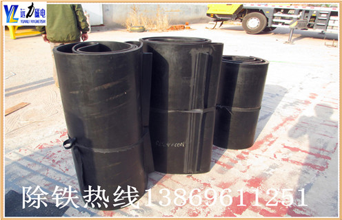 午夜精品久久久久久皮带，江苏午夜精品久久久久久皮带跑偏如何修复_江苏午夜精品久久久久久皮带跑偏及如何调_刮板价格   